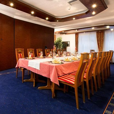 City Partner Hotel Alter Speicher Вісмар Екстер'єр фото
